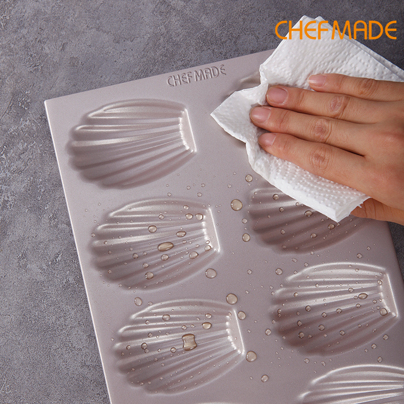 CHEFMADE 12 Cup Non-Stick Madeleine Cake Pan (WK9849)