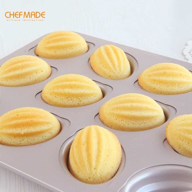 CHEFMADE 12 Cup Non-Stick Rugby Cake Pan (WK9829)