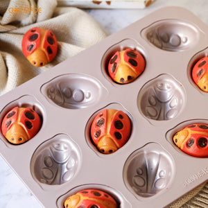 CHEFMADE 12 Cup Non-Stick Beetle Cake Pan (WK9809)