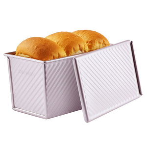 CHEFMADE 450g Non-Stick Corrugated Loaf Pan with Cover (WK9054C)